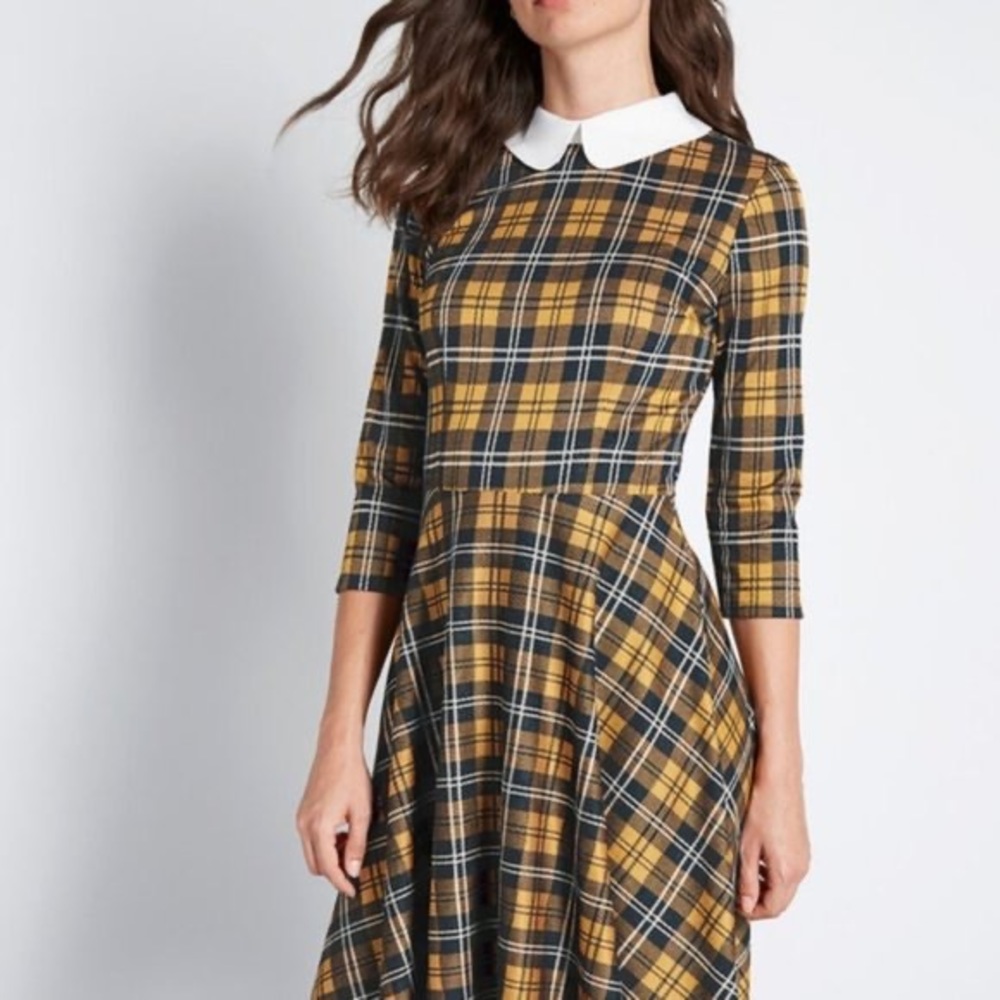 (D15) Modcloth “Perfect Proper Knit” Peter Pan Collar Yellow Plaid A-Line Dress